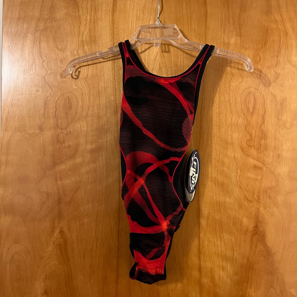 FINIS Swimsuit Red Black One Piece Swim Suit Aqua Tuff NWT Bladeback Size 26